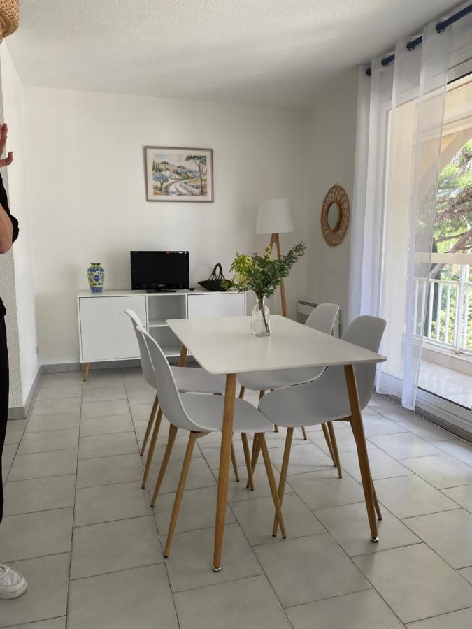 Superbe Appartement Cosy Vue Mer Pieds Dans L'Eau Cavalaire-sur-Mer Εξωτερικό φωτογραφία